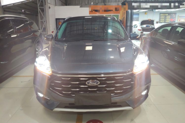 Used Ford Escape 2020 EcoBoost 245 Two-Wheel-Drive Titanium Edition