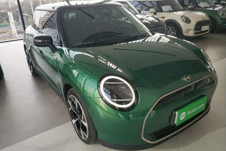 Used MINI Electric MINI COOPER 2024 452km COOPER SE Artist