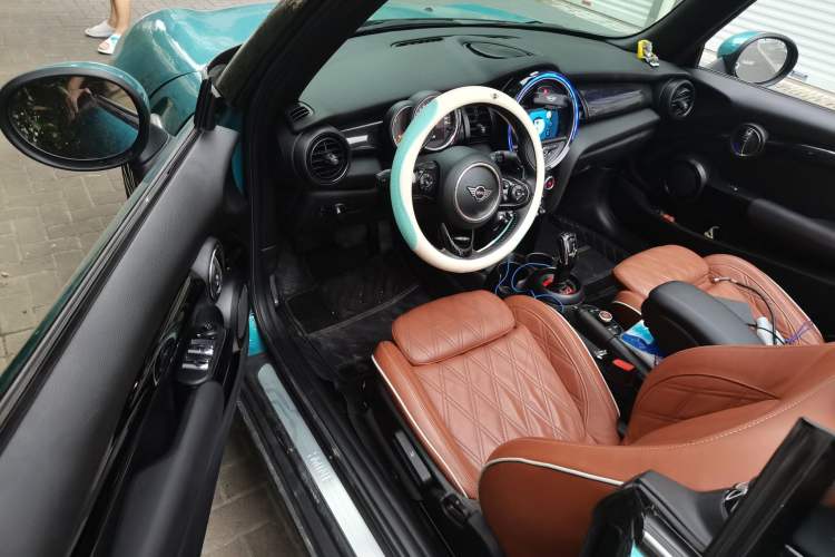 Used MINI 2018 1.5T COOPER CABRIO Artist