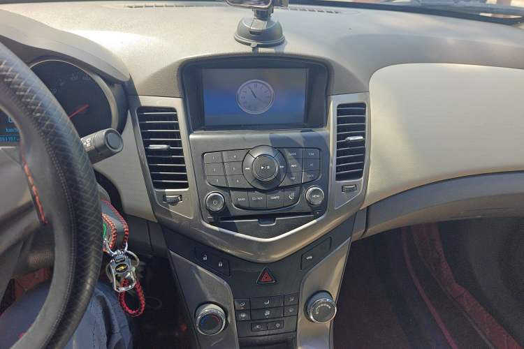 Used Chevrolet Cruze 2015 1.5L Classic SE MT