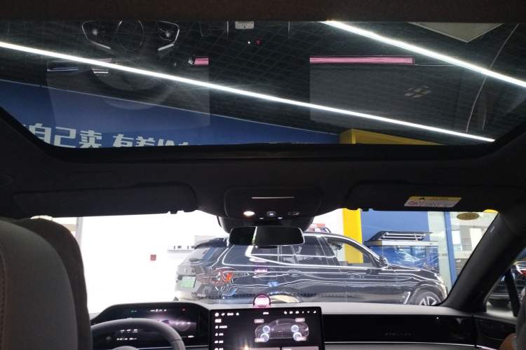 Used Hima Stelato S9 2024 All-Electric Max Rear-Drive Long-Range Version Headliner