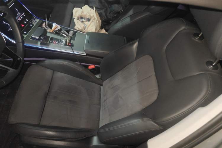 Used Audi A6 2023 Avant Futurist 45 TFSI Prestige Dynamic Edition Left Front Seat