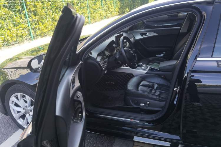 Used Audi A6L 2018 30th Anniversary Edition 35 TFSI Fashion Model
