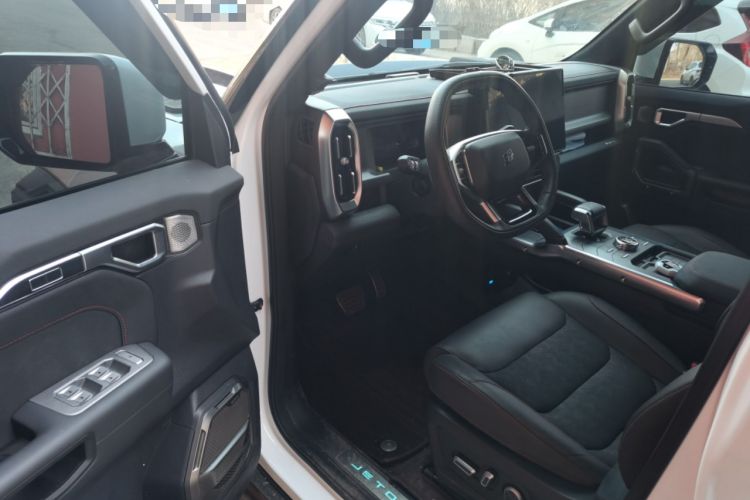 Used JETOUR Traveler 2025 2.0TD DCT Four-Wheel Drive Silver Dragon Wings Air
