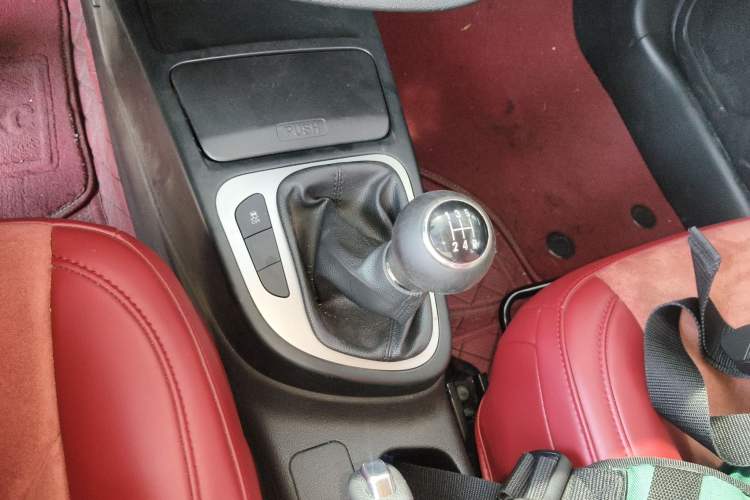 Used FAW Junpai D60 2017 1.5L Manual Entry-Level Model
