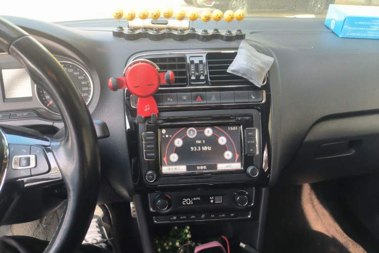 Used Volkswagen Polo 2014 1.6L Automatic Luxury Edition
