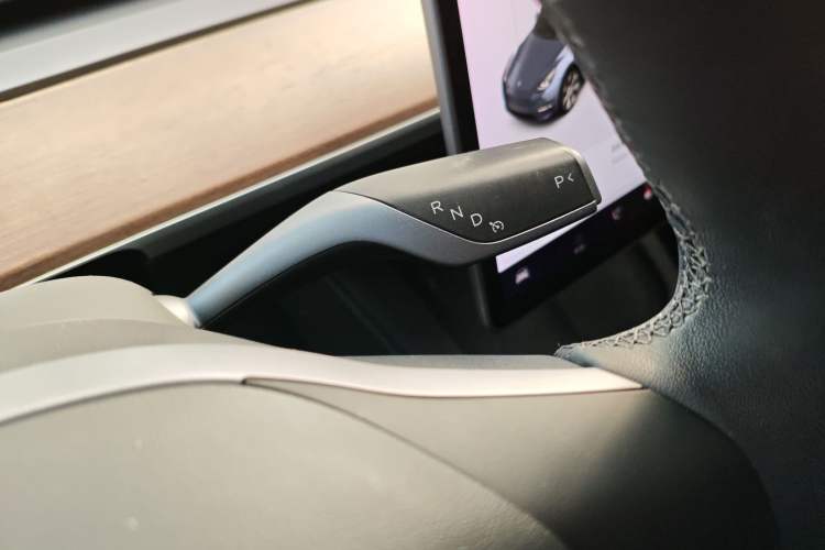 Used Tesla Model Y 2021 Long-Range All-Wheel-Drive Version