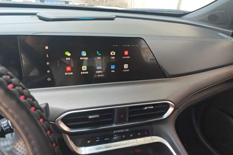 Used CHANGAN UNI-T 2020 1.5T Flagship Version Audio And AC Panel