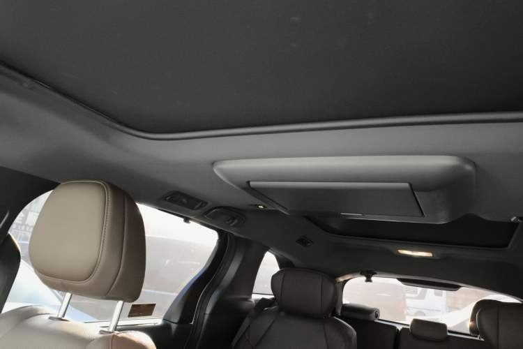 Used Toyota Sienna 2021 2.5L Hybrid Platinum Edition