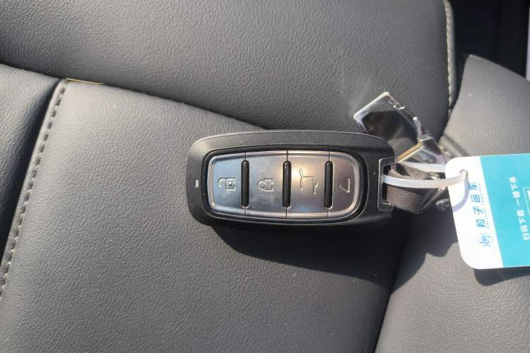 Used Dongfeng Aeolus Huge 2024 Mach Power 1.5T Luxury Model