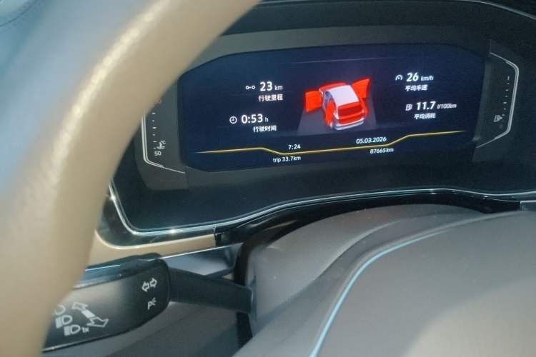 Used Volkswagen Viloran 2020 330TSI Business Edition Odometer Close Up