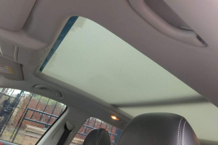 Used Volkswagen Tiguan L 2017 300TSI Automatic Two-Wheel Drive Silk Road Comfort Edition