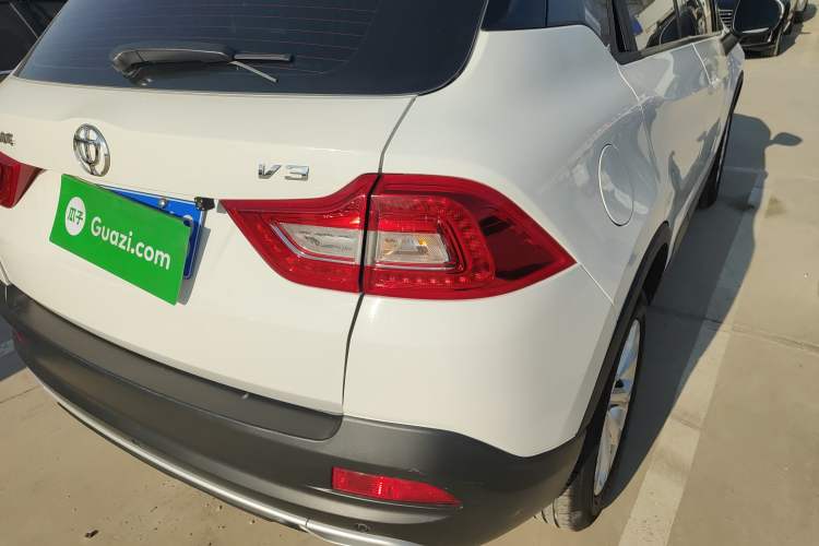 Used Brilliance V3 2017 1.5L Manual Comfort Model
