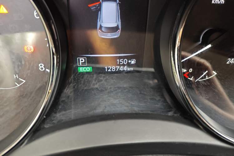 Used Nissan X-Trail 2017 2.0L CVT Comfort Edition 2WD Odometer Close Up