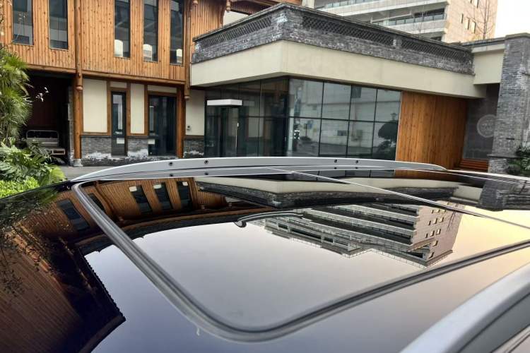 Used Cadillac XT5 2021 28T Luxury Model