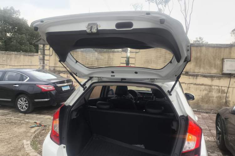 Used Honda Fit 2016 1.5L LX Manual Comfort Model