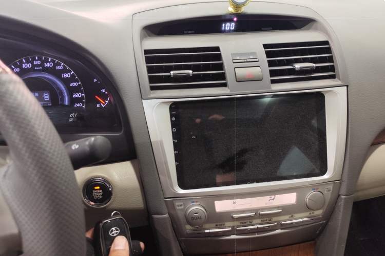 Used Toyota Camry 2010 200G Classic Edition
