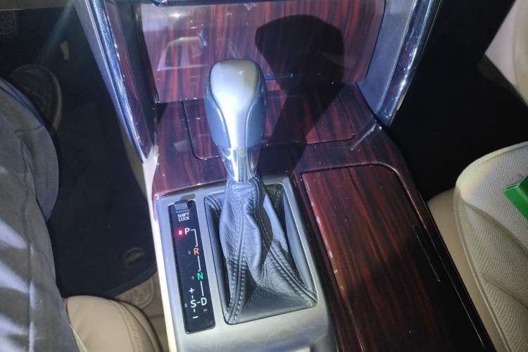 Used Toyota Reiz 2010 2.5V Fengdu Elite Edition
