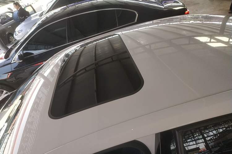 Used Volkswagen Sagitar 2014 Revised Version 1.4TSI Automatic Luxury Edition Roof