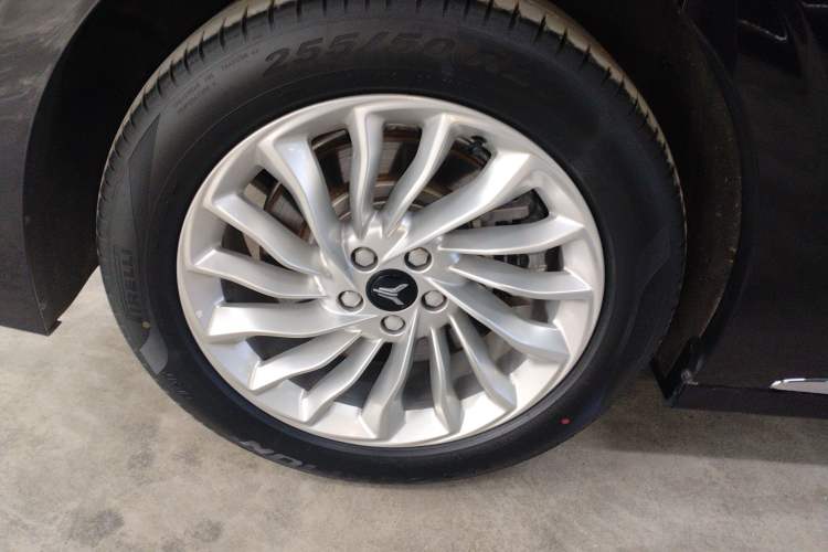 Used VOYAH Dream 2024 PHEV Extended-Range Premium Edition