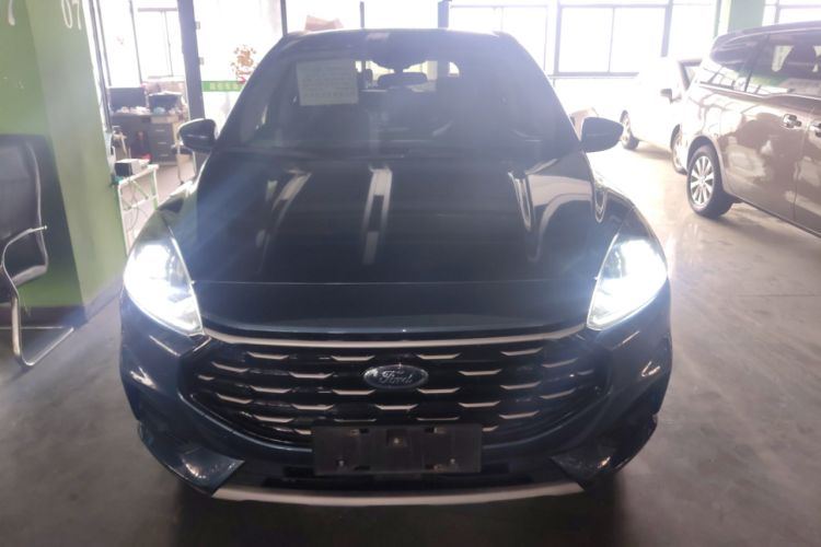 Used Ford Escape 2020 EcoBoost 245 Two-Wheel-Drive Comfort Edition Front