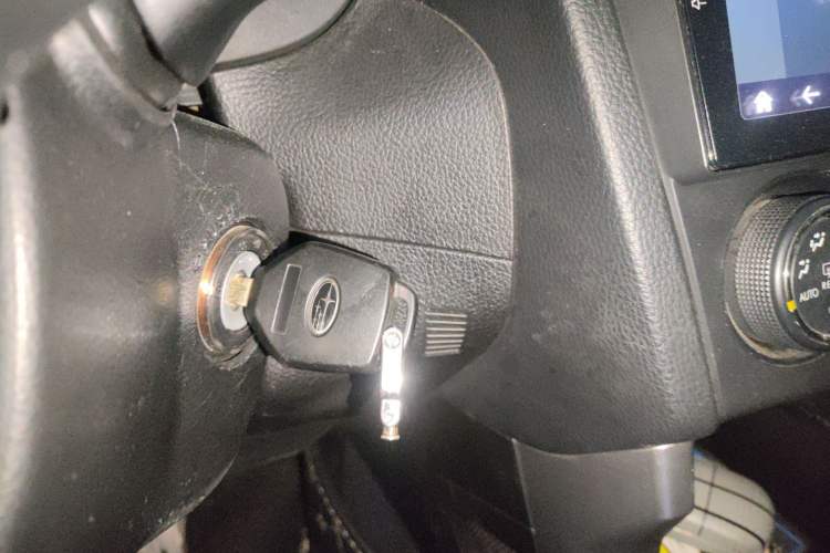 Used Subaru Forester 2013 2.0i Automatic Luxury Edition Vehicle Key