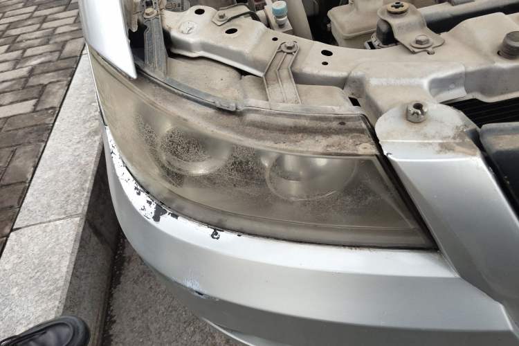 Used Lifan Auto 620 2010 Platinum Edition 1.5L Manual Premium Model