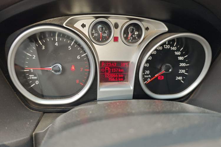 Used Ford Focus 2013 Sedan Classic 1.8L Automatic Fashion Edition