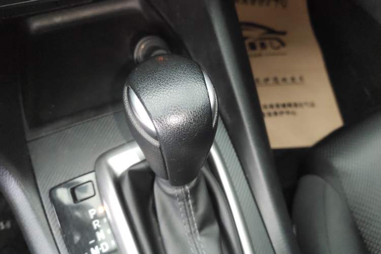 Used Mazda 3 Axela 2017 Sedan 1.5L Automatic Comfort Model Emission Standard China V Gear Lever