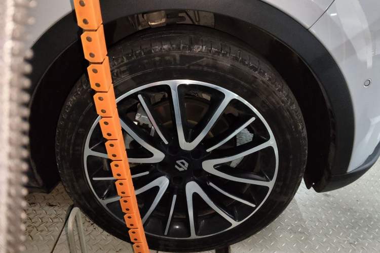 Used Leapmotor C11 2021 Deluxe Edition Right Front Wheel Hub