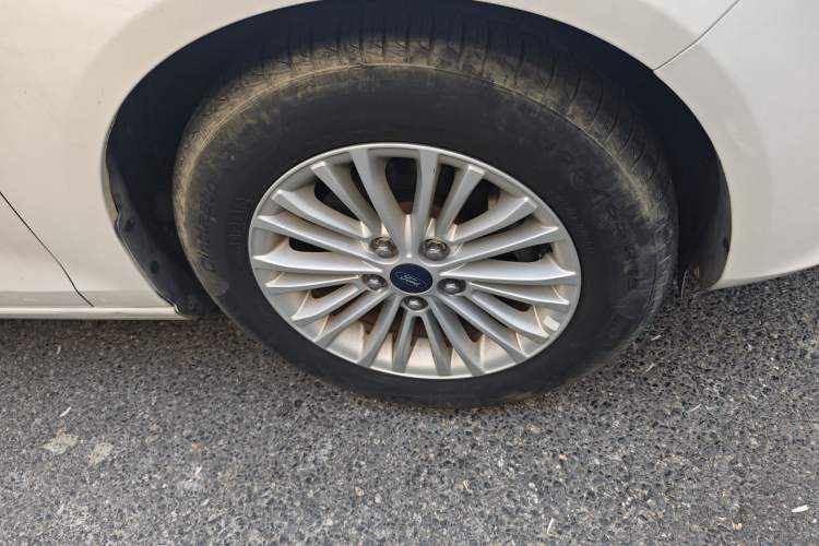 Used Ford Escort 2015 1.5L Manual Comfort Model