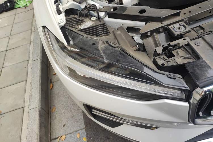 Used Volvo XC60 2024 B5 4x4 Smart Luxury Edition