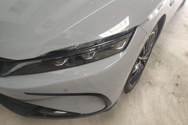 Used BYD Han 2025 DM-i Intelligent Driving Edition 125KM LiDAR Flagship Model
