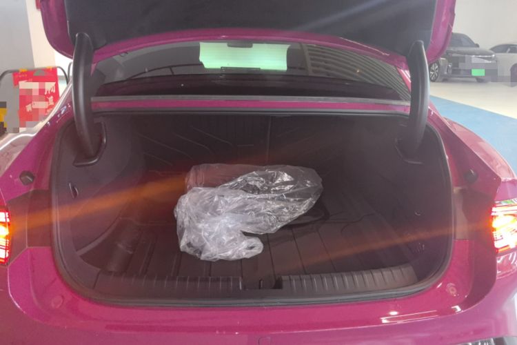 Used Xiaomi Auto SU7 2024 Rear-Drive Ultra-Long Range Advanced Pro-Level Intelligent Driving Version
