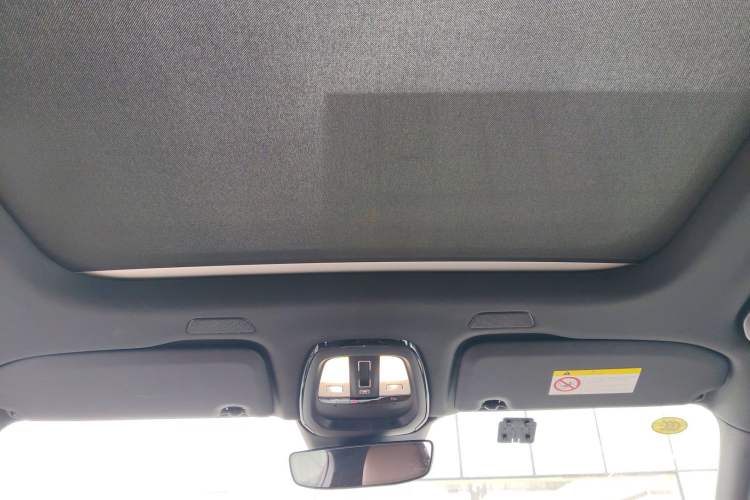 Used Volvo XC60 New Energy 2025 Plug-in Hybrid Long-Range All-Wheel Drive Smart Luxury Edition Headliner