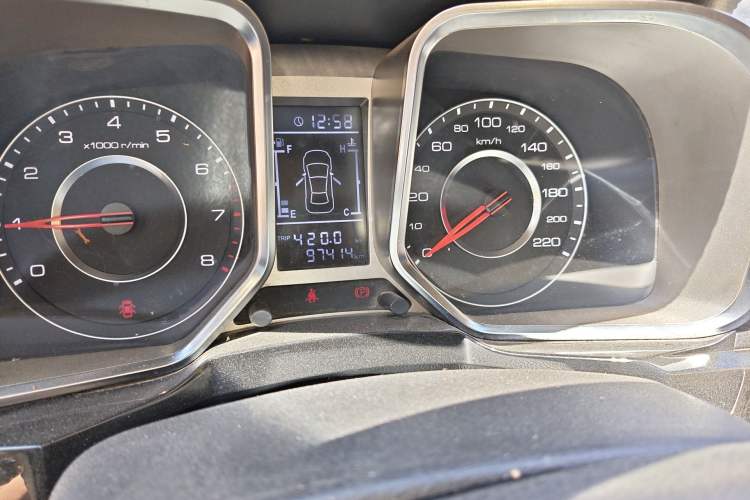 Used Zotye Domy X5 2015 1.5T Manual Luxury Version China IV Standard Odometer Close Up