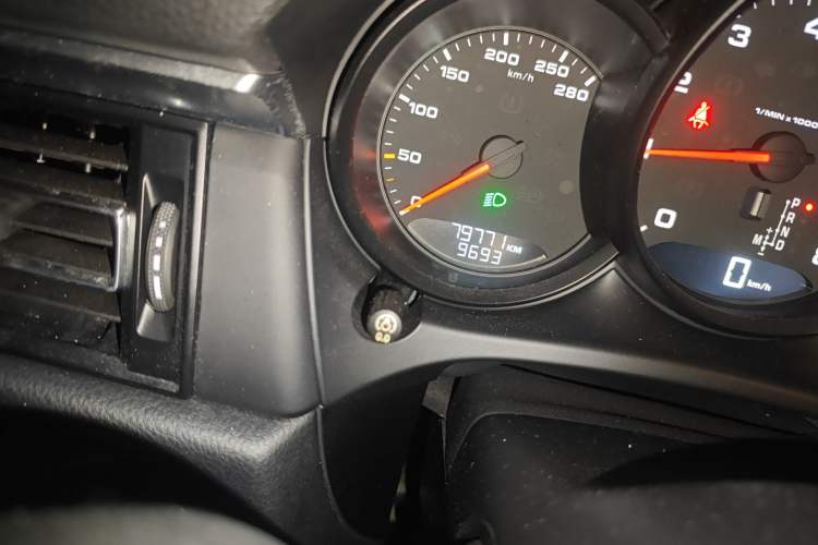 Used Porsche Macan 2018 Macan 2.0T