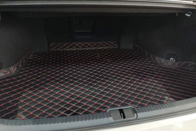 Used Lexus ES 2023 200 Excellence Edition Trunk