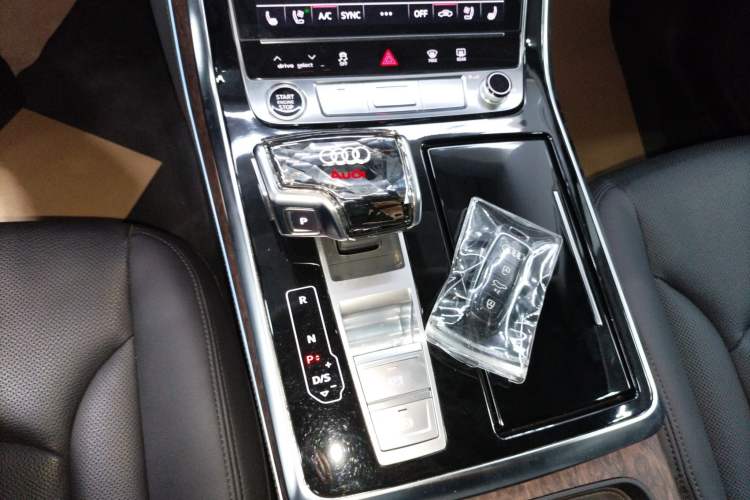 Used Audi Q7 2023 45 TFSI quattro S line Sport model
