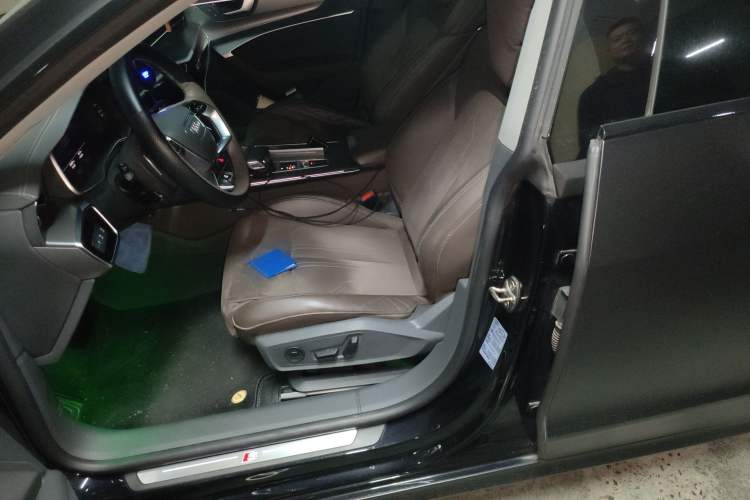 Used Audi A7L 2024 45TFSI S-line Dream-Building Edition Flow Crystal Package