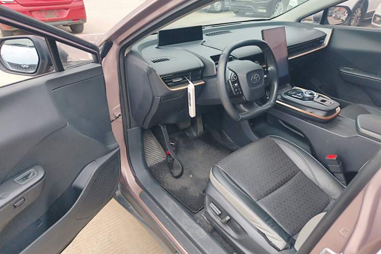 Used Toyota bZ3 2023 616 km Long-Range Premium