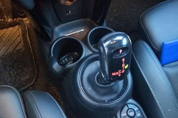 Used MINI 2022 1.5T COOPER Classic Edition Five-Door Version
