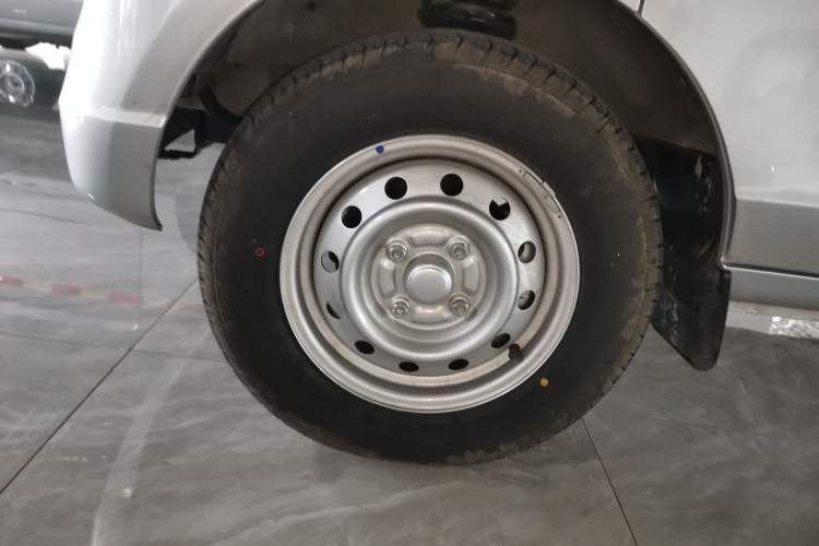 Used Wuling Rongguang S 2023 1.5L Basic Enclosed-Window Vehicle 2 Seats
