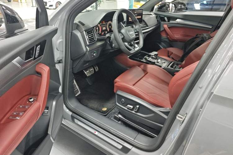 Used Audi Q5L 2025 quattro 45th Anniversary Edition 40 TFSI Luxury Dynamic Model
