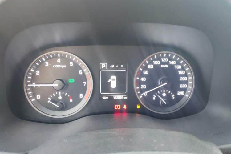 Used Hyundai Tucson 2015 1.6T Dual-Clutch Two-Wheel-Drive Leading Model
