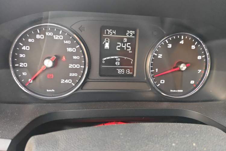 Used Roewe i6 2017 20T Manual Luxury Edition
