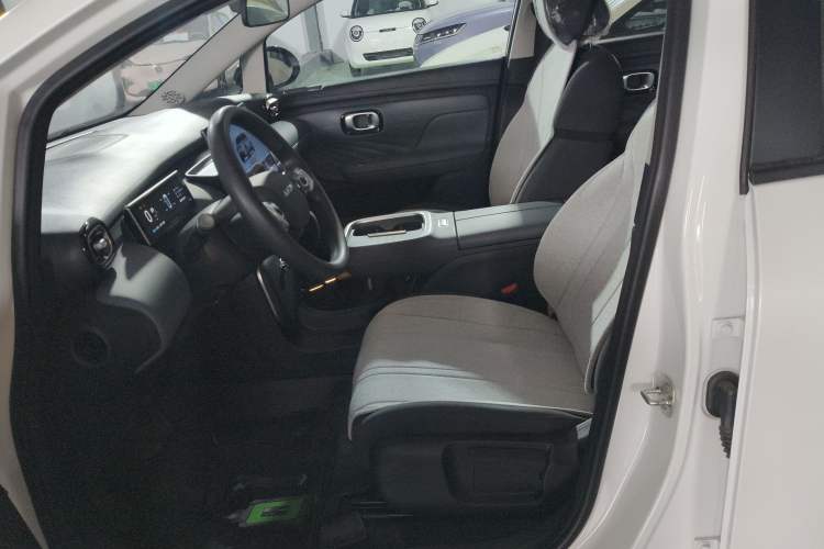 Used AION UT 2025 330 Starlight Edition
