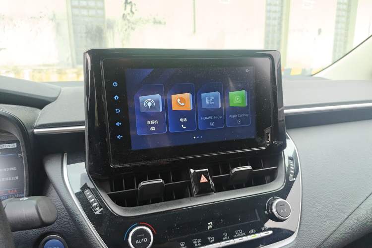 Used Toyota Corolla 2022 Dual-Motor 1.8L E-CVT Pioneer Edition
