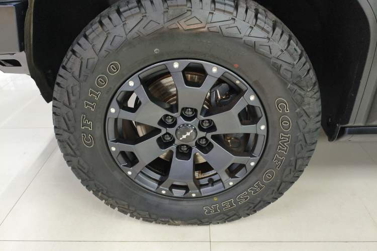 Used Formula Leopard 5 2023 Cloud Ride Flagship Edition
