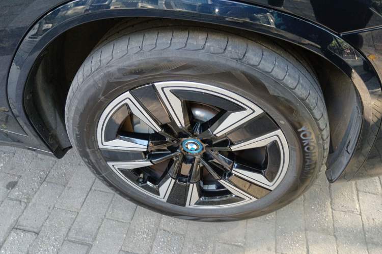 Used BMW iX3 2021 Updated Leading Edition
